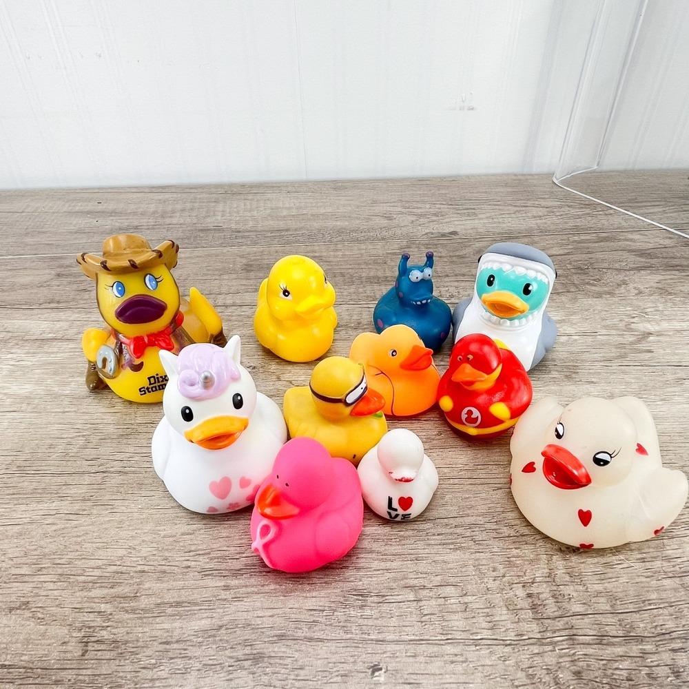 Lot of Rubber Duckies Baby Ducks Various Styles and Colors lot - Picture 2 of 11